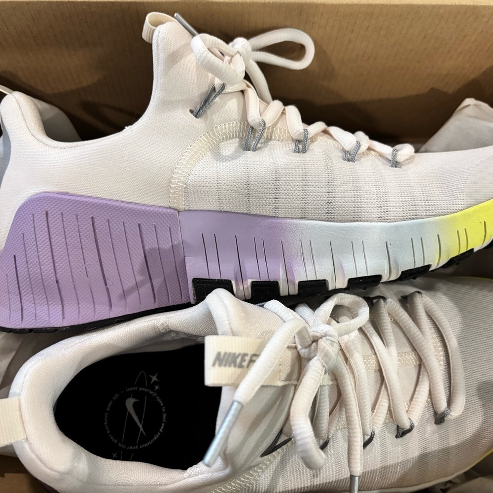 Nike White and Lavender Athletic Shoes